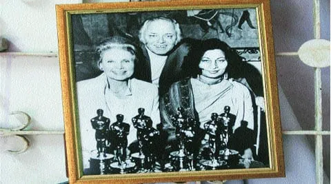 bhanu athaiya, bhanu athaiya Oscar, bhanu athaiya gandhi, bhanu athaiya won Oscar for, bhanu athaiya Oscar winner, bhanu athaiya movies, bhanu athaiya book, bhanu athaiya biogragrahy, who won the first oscar award in india, who is bhanu athaiya, simi garewal, dolly Thakur, ഭാനു അഥൈയ്യ, ഭാനു അഥൈയ്യ ഓസ്കാർ, ആദ്യമായി ഓസ്കാർ ലഭിച്ച ഇന്ത്യൻ, ഓസ്കാർ, ഓസ്കാർ അവാർഡ്, അക്കാദമി അവാർഡ്, oscars, oscars 2019, academy awards, academy awards 2019, oscars 2019 controversy, oscars controversy, oscars off air, oscars during breaks, oscars latest, oscars news, പുതിയ ചിത്രം, സിനിമ, Entertainment, സിനിമാ വാര്‍ത്ത, ഫിലിം ന്യൂസ്, Film News, കേരള ന്യൂസ്, കേരള വാര്‍ത്ത, Kerala News, മലയാളം ന്യൂസ്, മലയാളം വാര്‍ത്ത, Malayalam News, Breaking News, പ്രധാന വാര്‍ത്തകള്‍, ഐ ഇ മലയാളം, iemalayalam, indian express malayalam, ഇന്ത്യന്‍ എക്സ്പ്രസ്സ്‌ മലയാളം