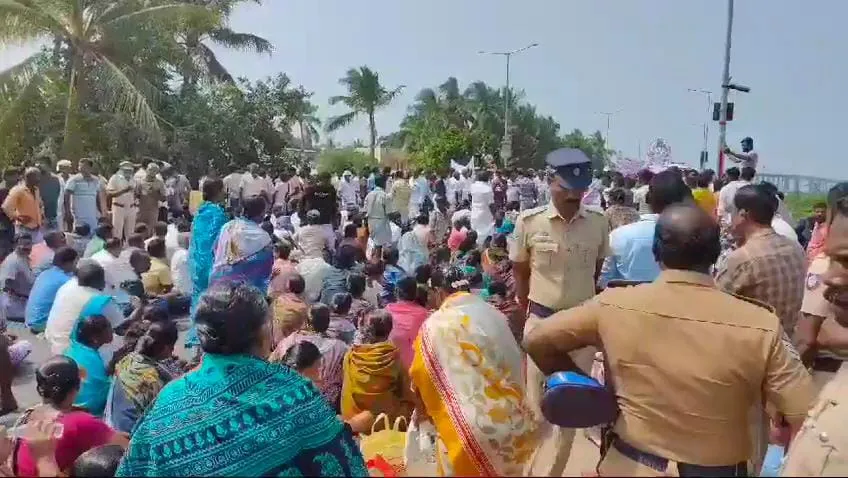 protest r1