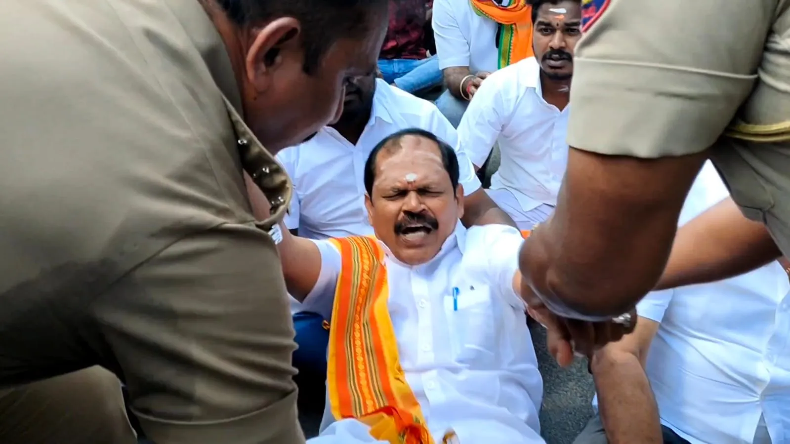 “தமிழ் இந்தியன் எக்ஸ்பிரஸின் அனைத்து செய்திகளையும் உடனுக்குடன் டெலிகிராம் ஆப்பில் பெற https://t.me/ietamil“