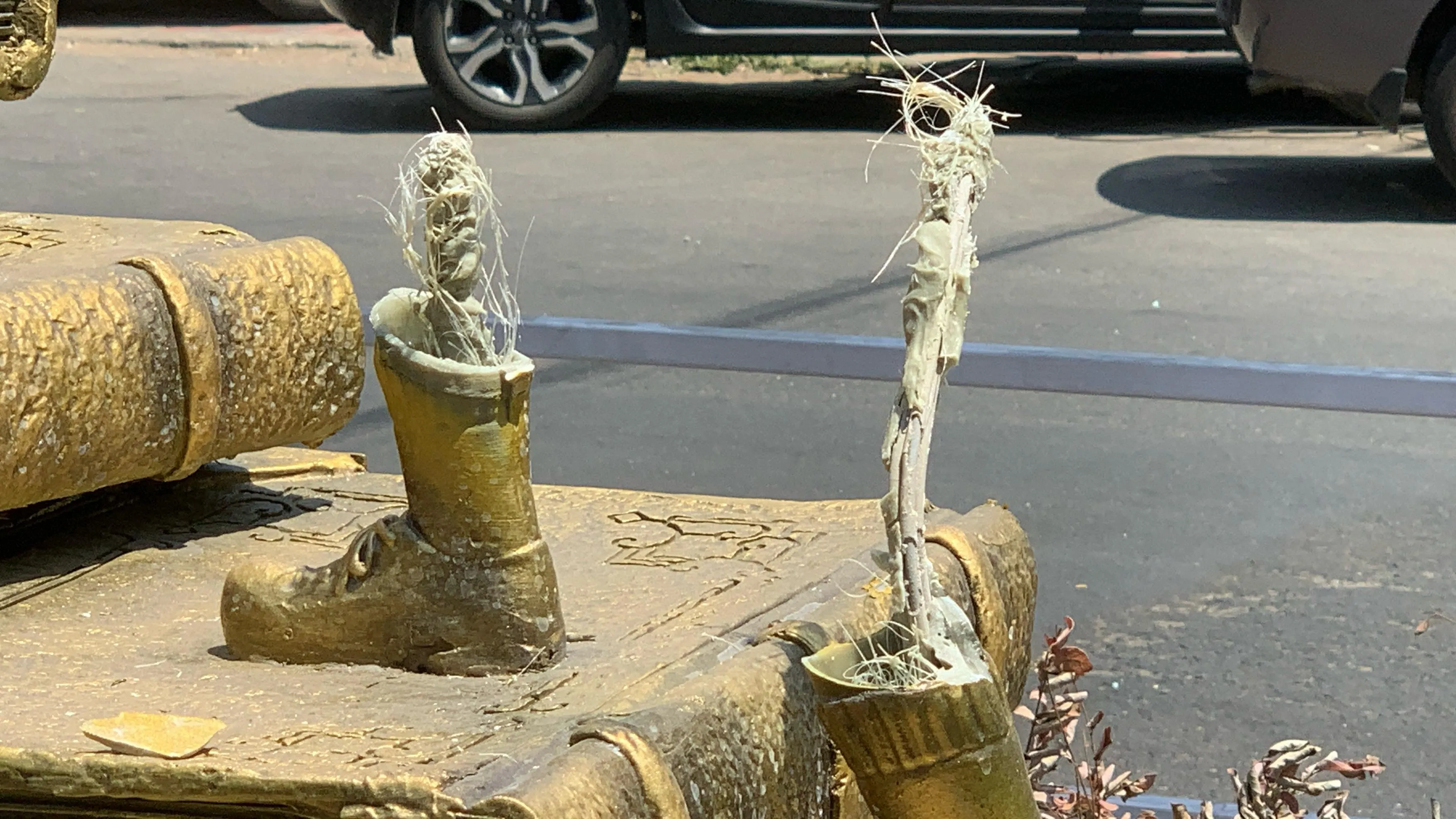 statue vandalise