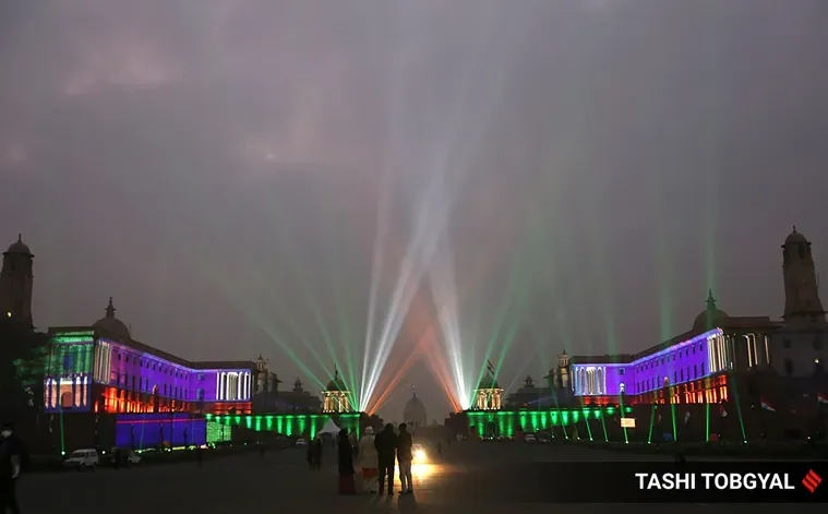 laser-show-2022.webp