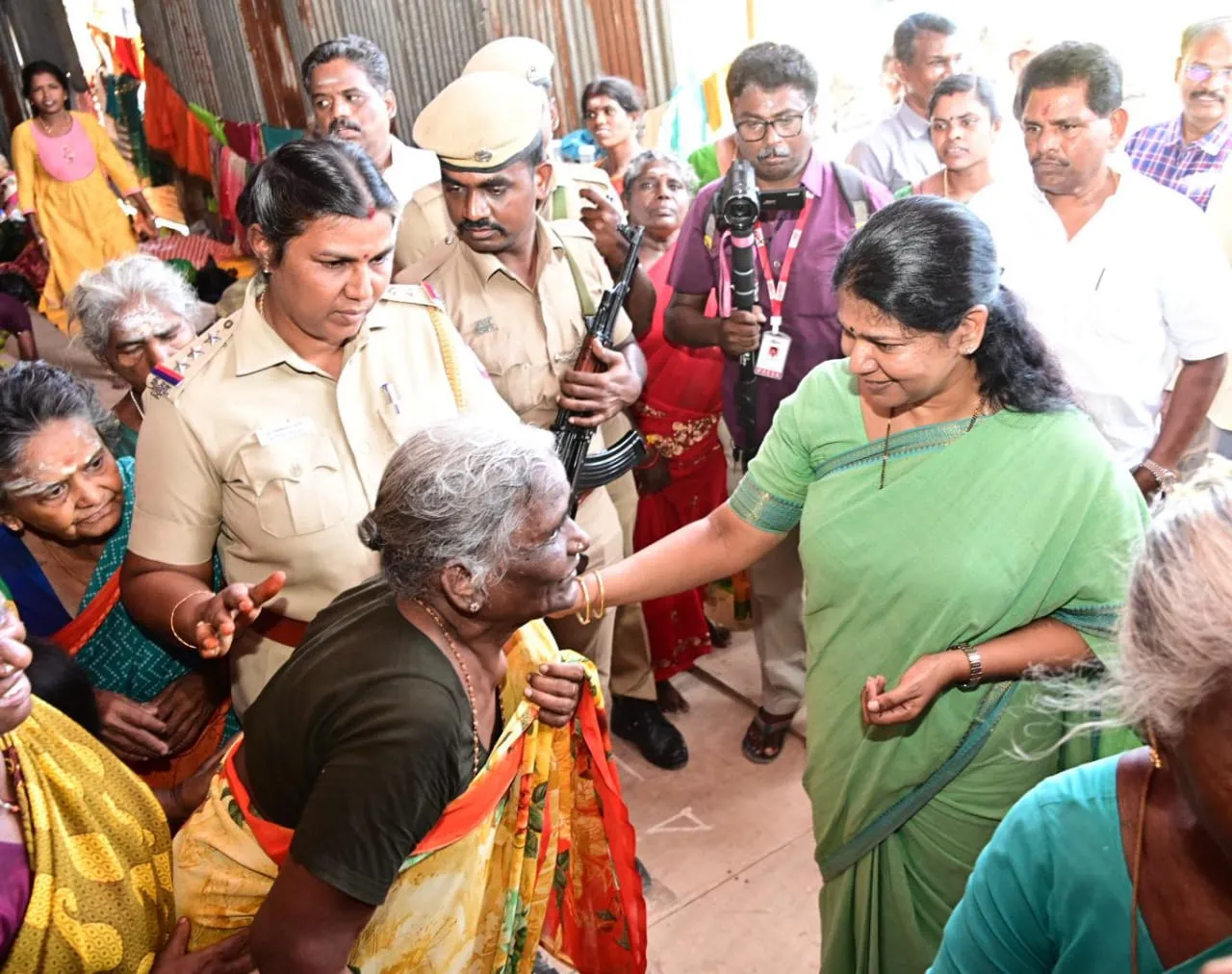 Kanimozhi mp