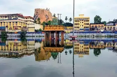 Uchipillaiyar temple pondII