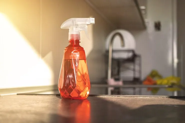 Kitchen cleaner