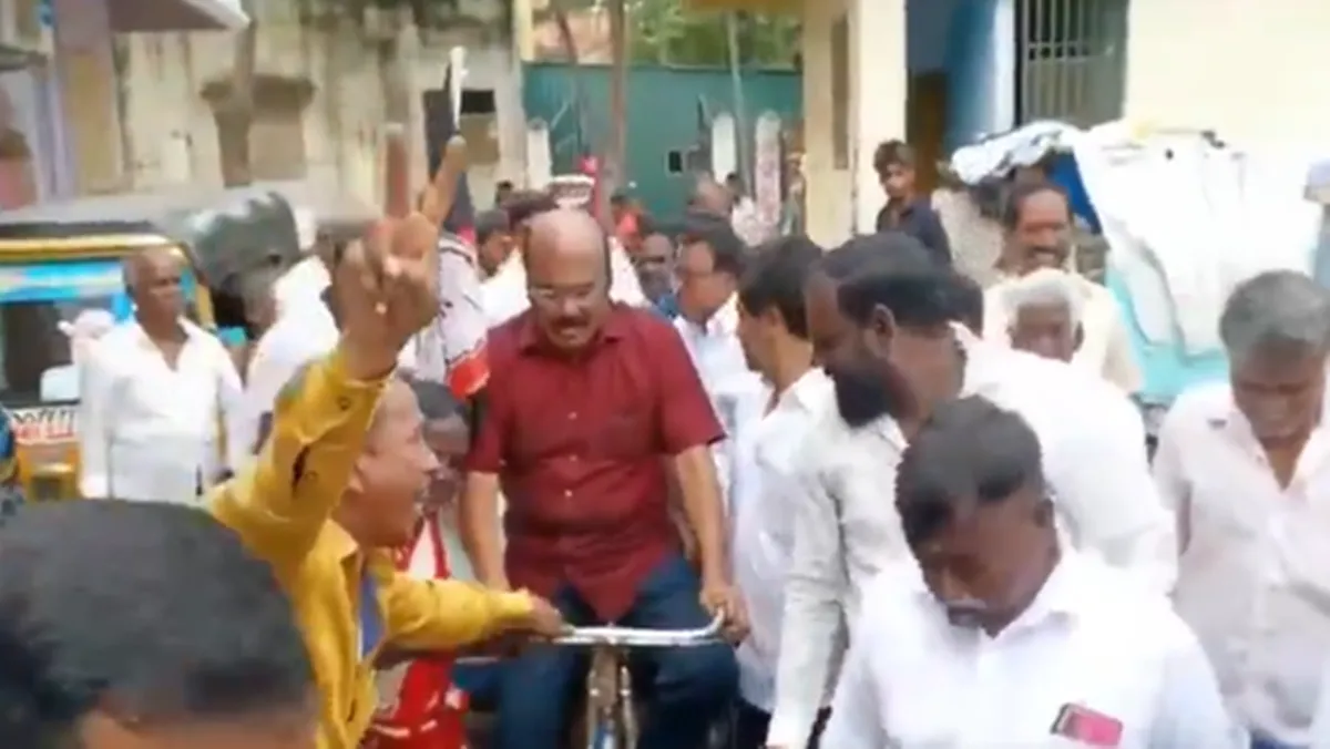 Jayakumar drove a cycle rickshaw in Chennai