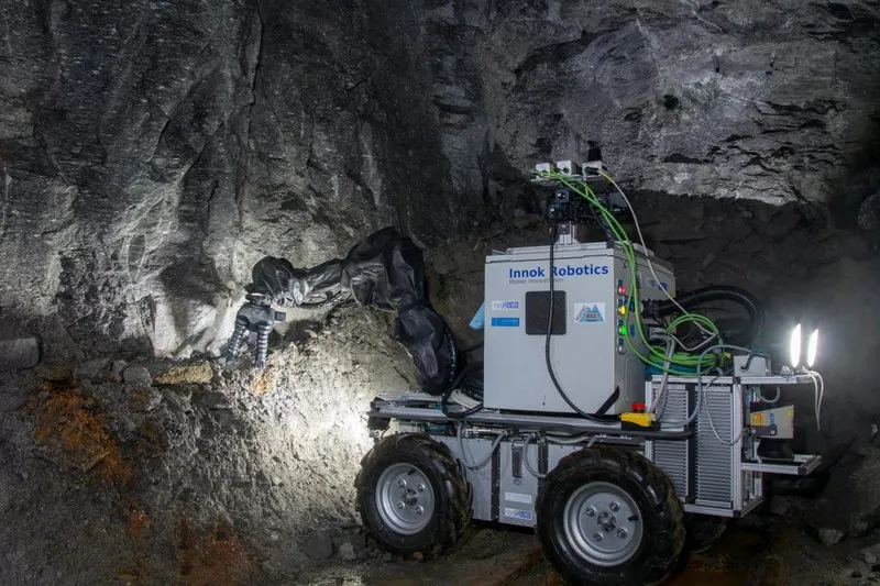 Mining Robots