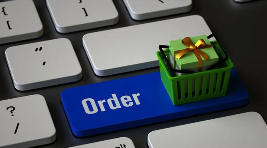 Subscription commerce model