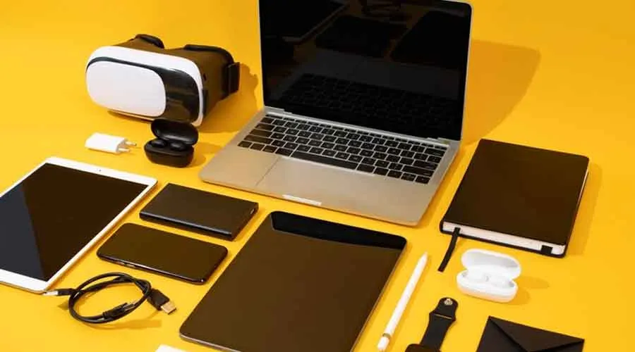 New-Year,-New-Gadgets-Best-Tech-Gifts-for-2024