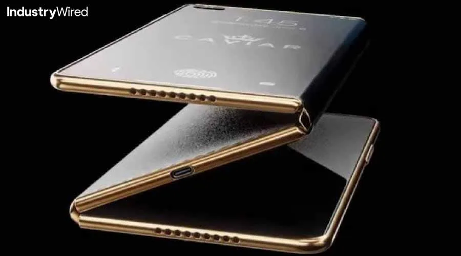 Huawei's Trifold Phone