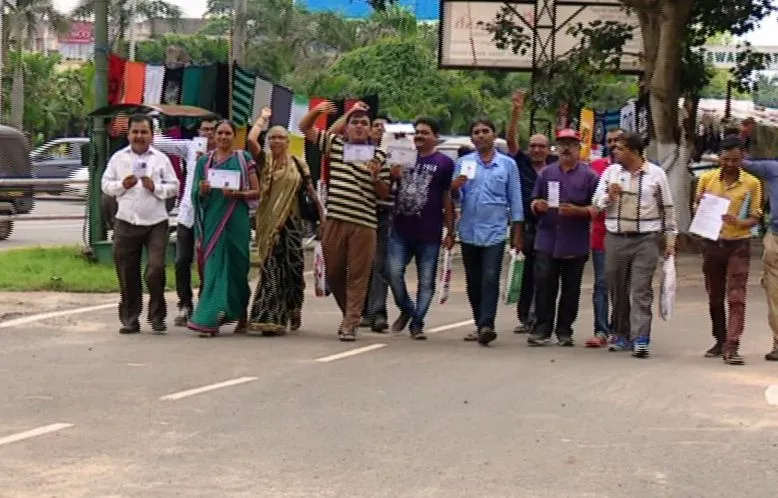 oscar chit fund issue