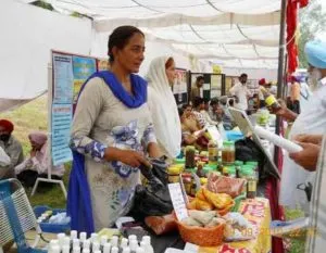 gurdevkaur4_1508932180