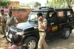 up-police-100-dial-56-1492345277-199897-khaskhabar