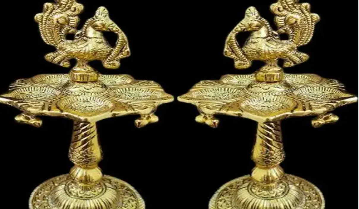 peacock idol-designed five diyas stand