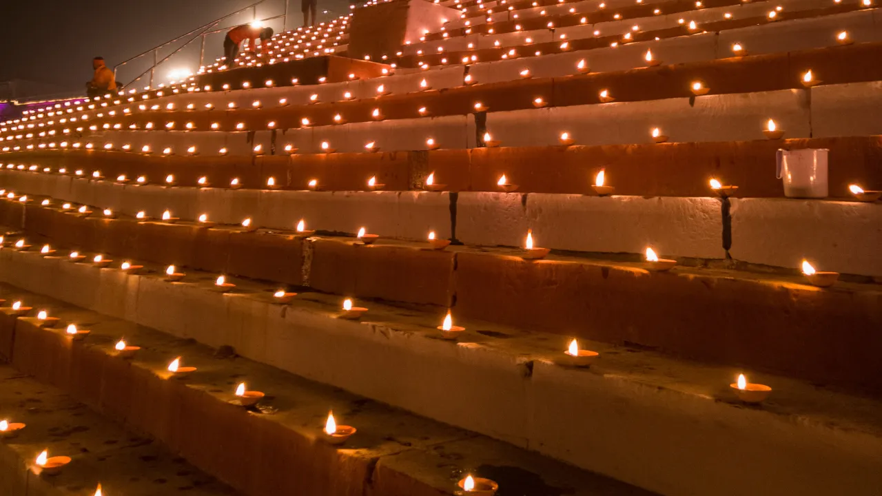 Diya @ 84 ghat