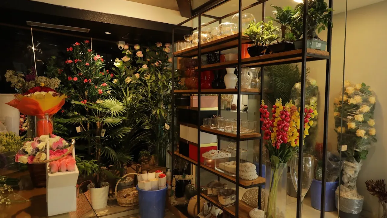 fresh flowers in bangalore