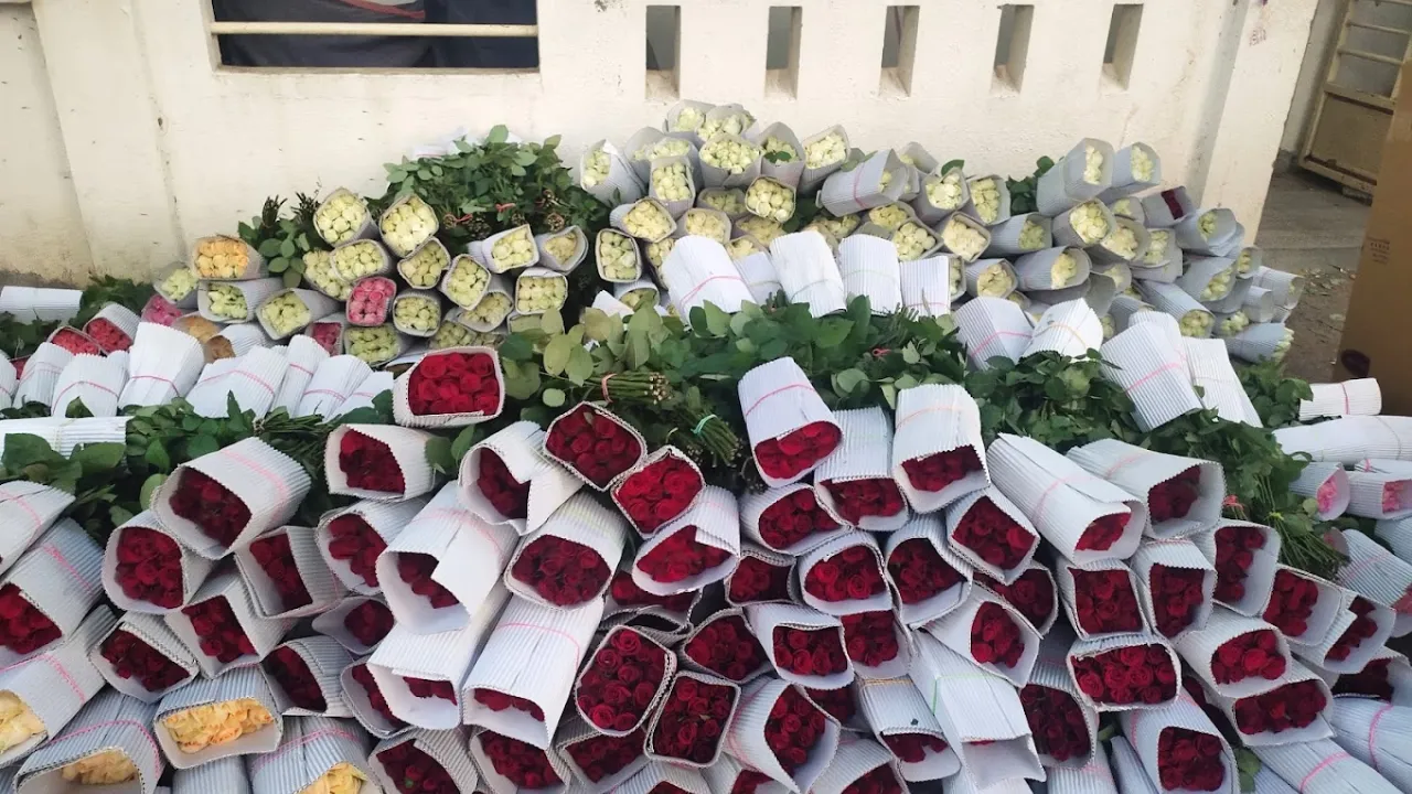 fresh flowers in bangalore