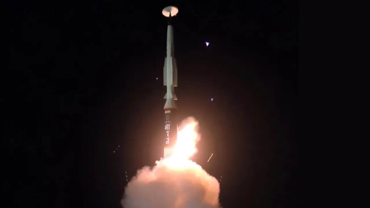 long-range hypersonic missile 