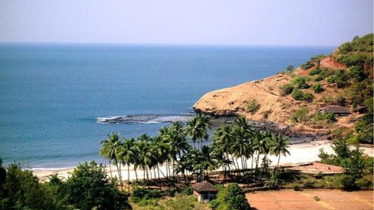 Velneshwar Beach