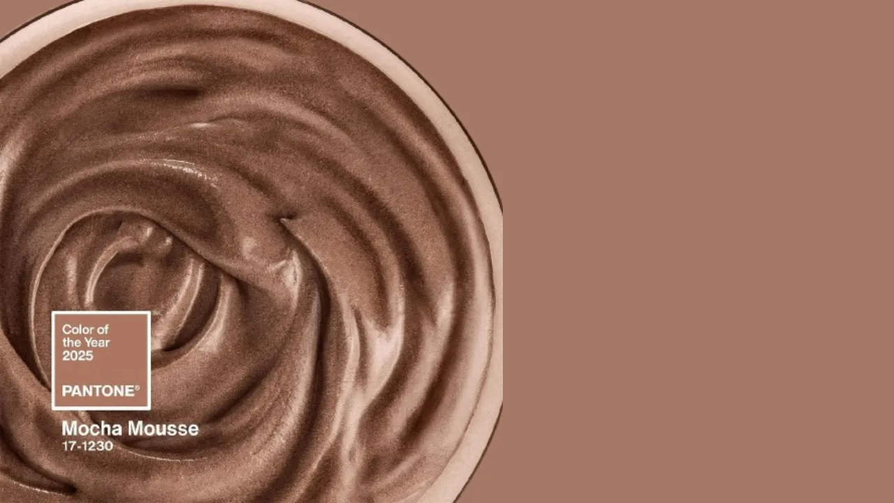 Pantone 17-1230 Mocha Mousse