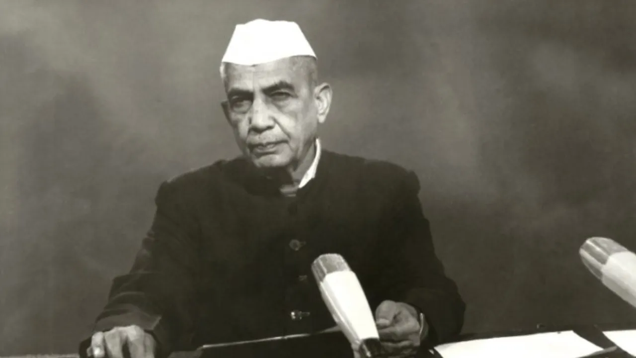 5th prime minister of India