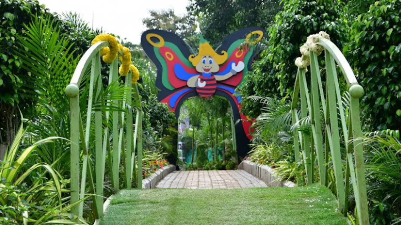 butterfly park in kankaria lake