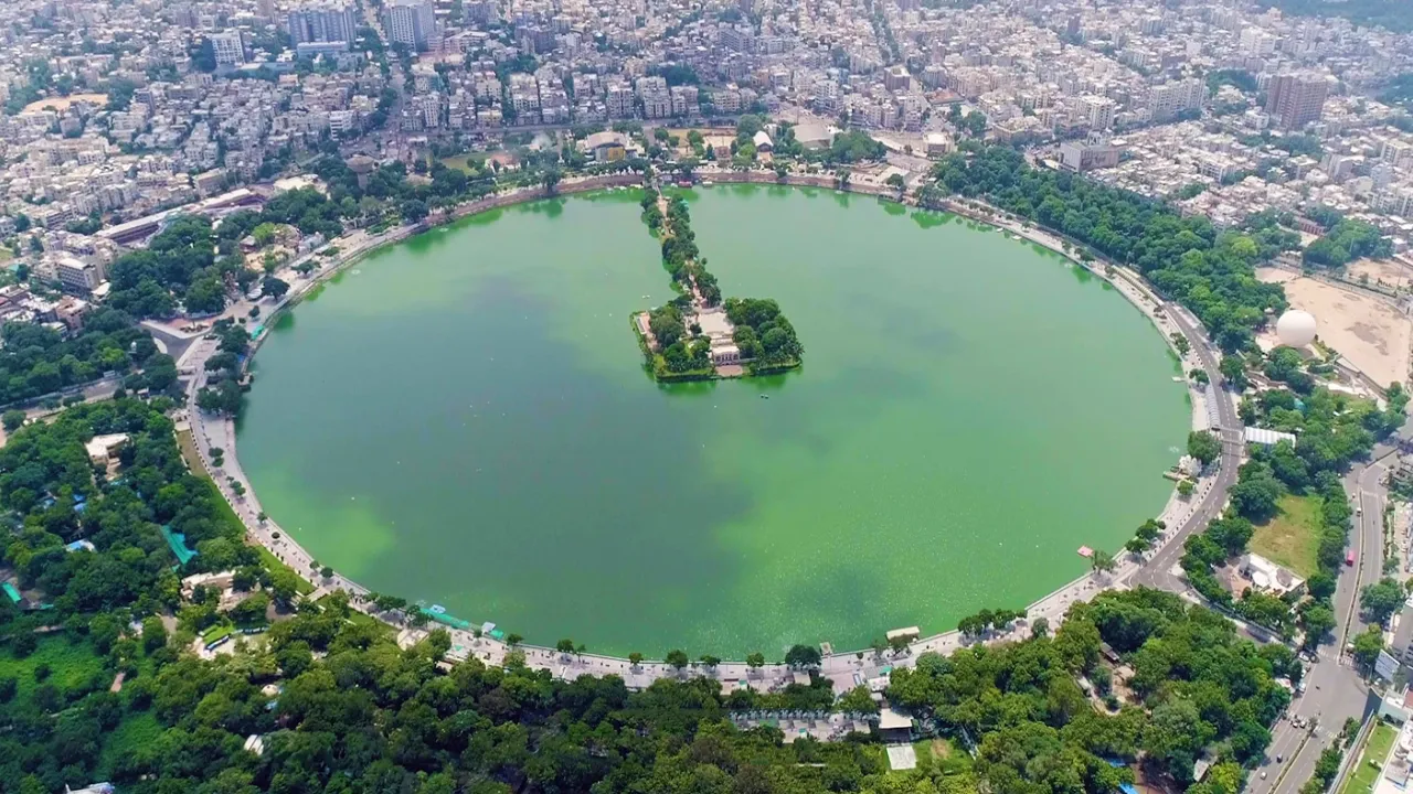 Kankaria Lake