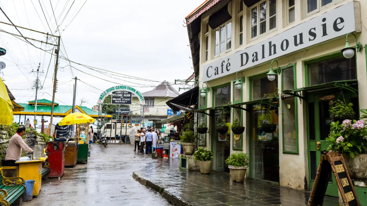 Bir Road Bazaar