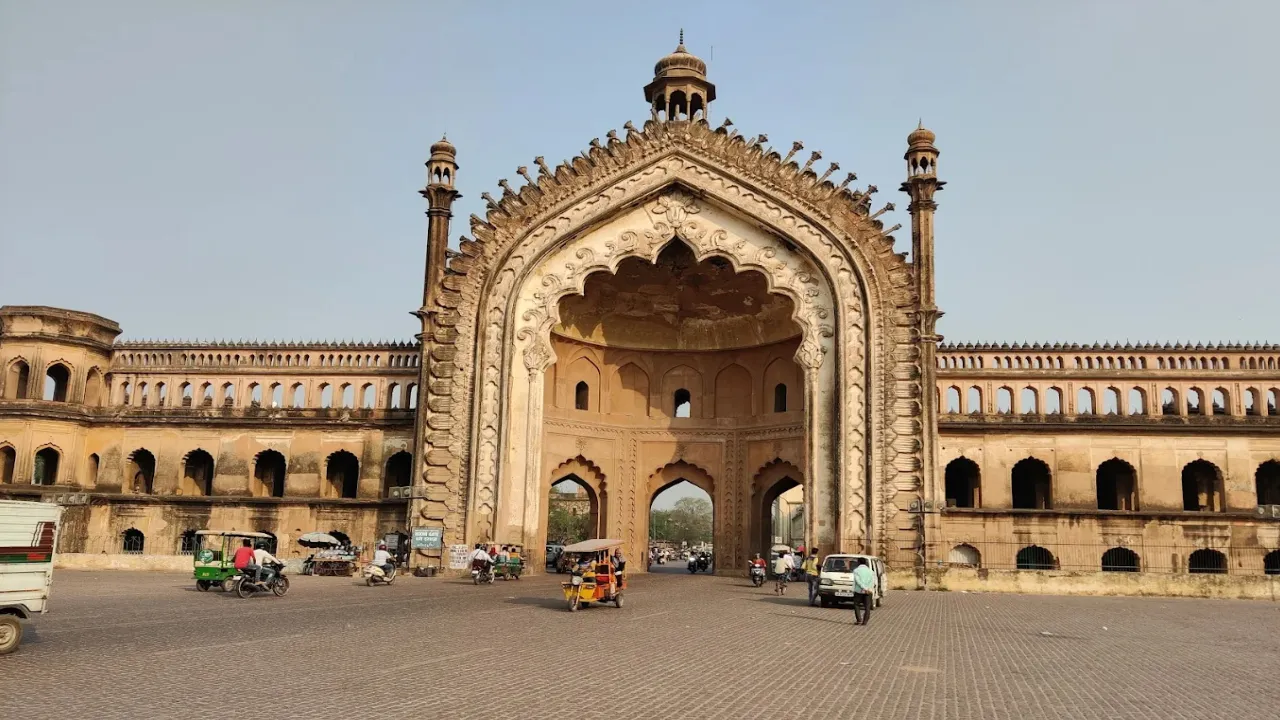 Rumi Darwaza in lucknow