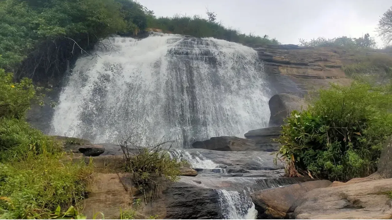 kanthalloor waterfalls