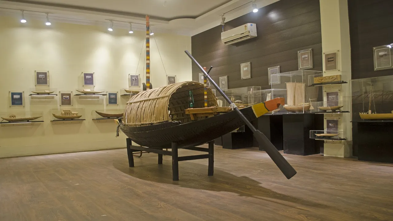 mast boat 