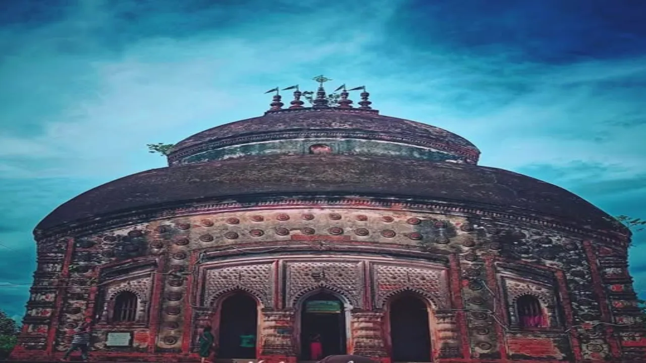 Dolmancha of Krishnarai Temple