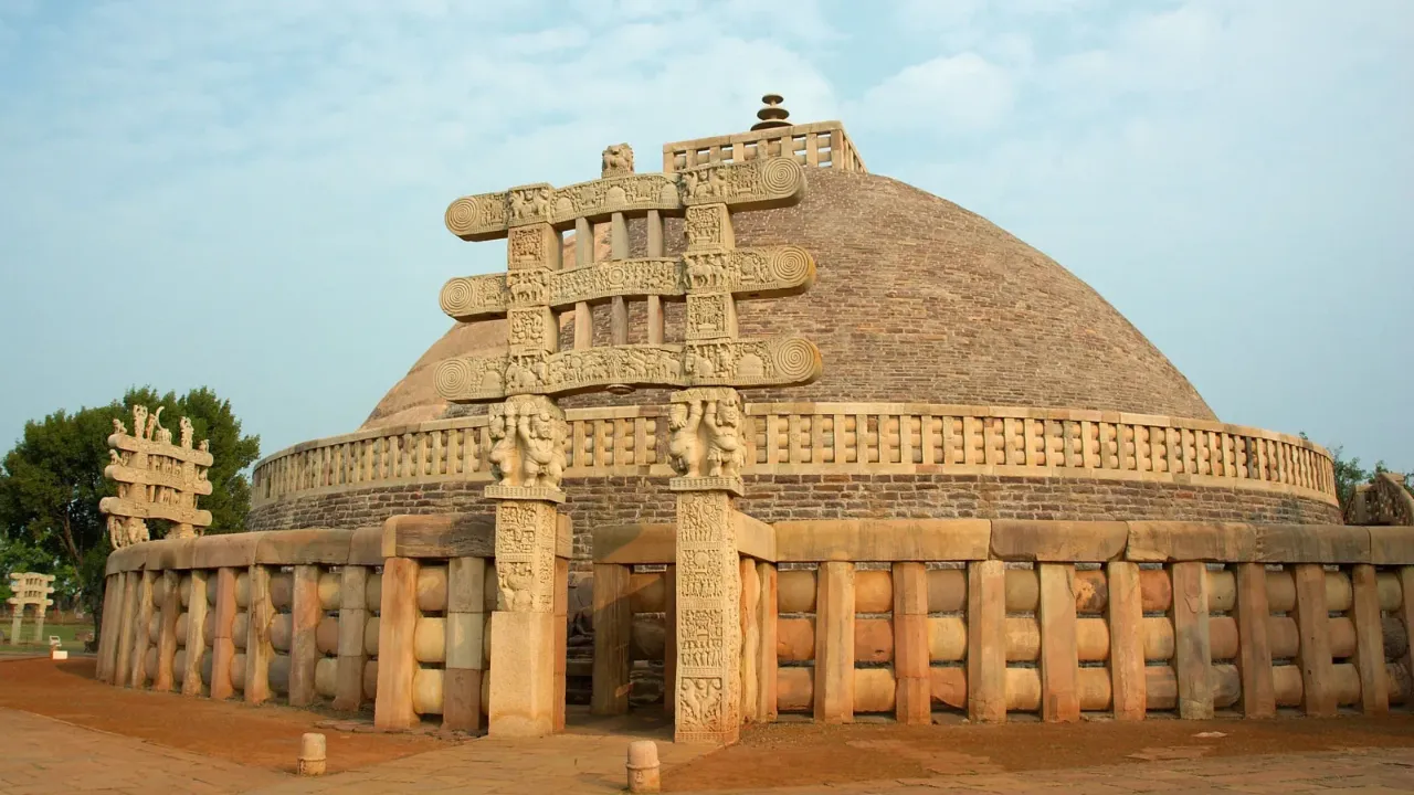 buddhist monuments at sanchi