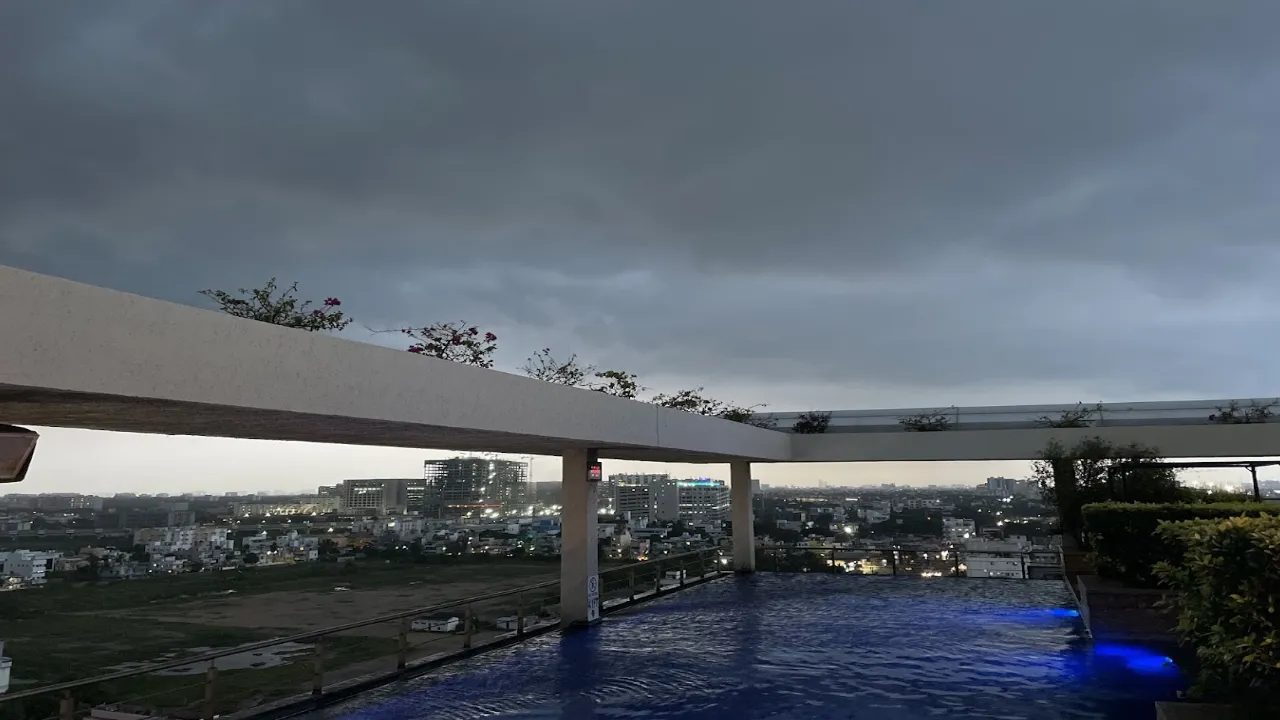 Just Swim, Thiruvanmiyur