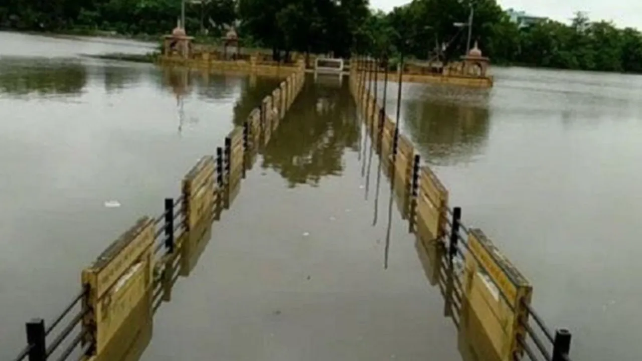 Khan Sarovar