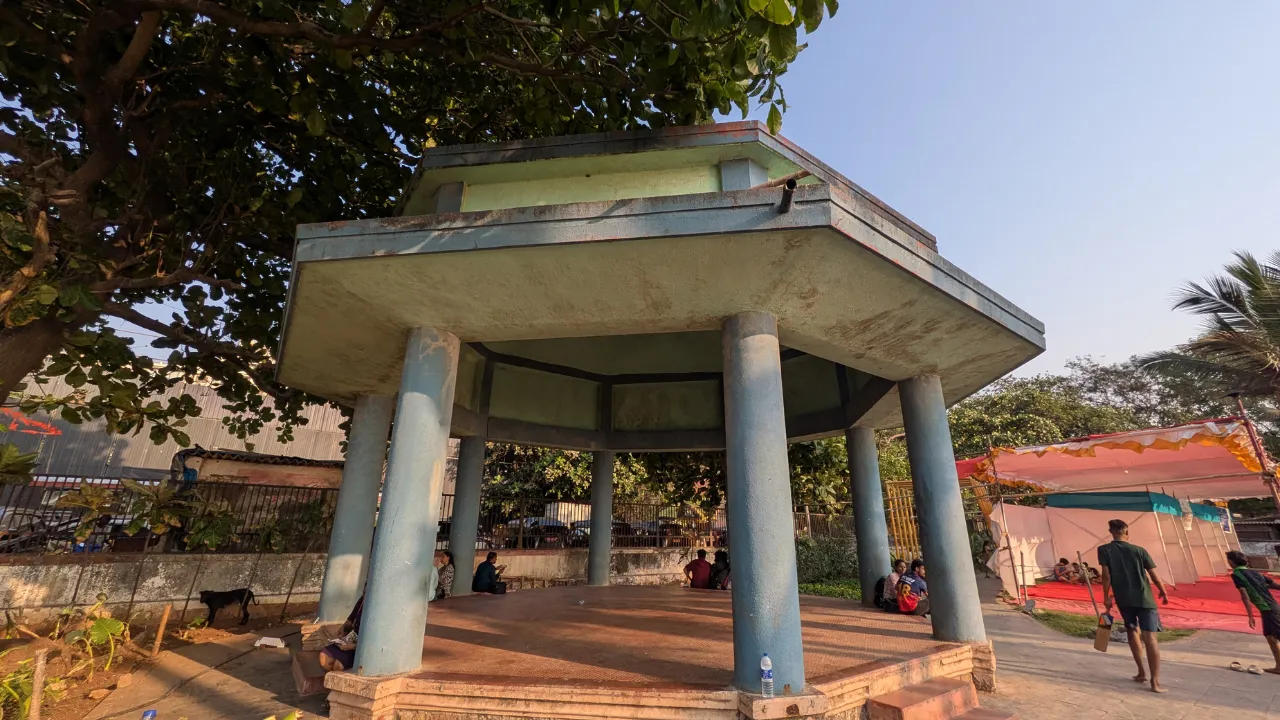 Bandstand  2