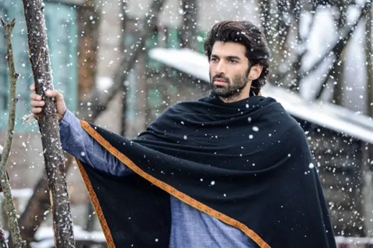 aditya-roy-kapur-shawl