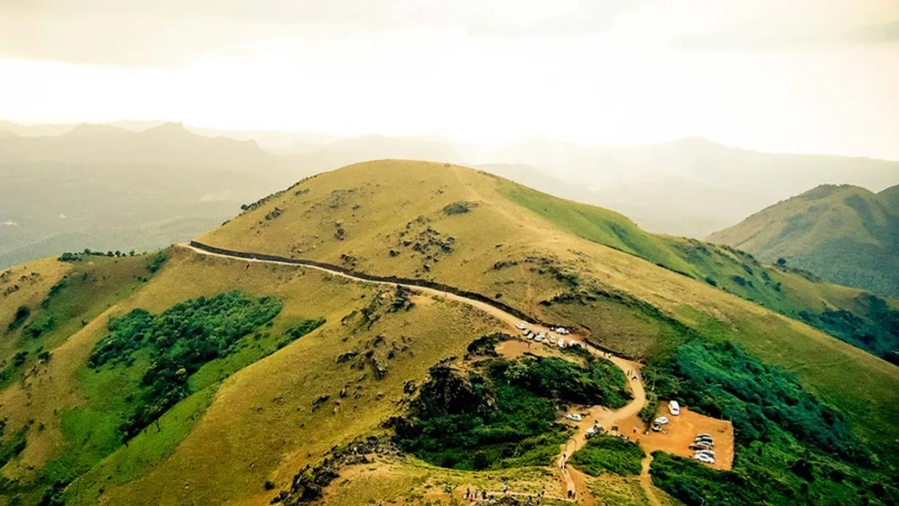 Mullayanagiri Trek