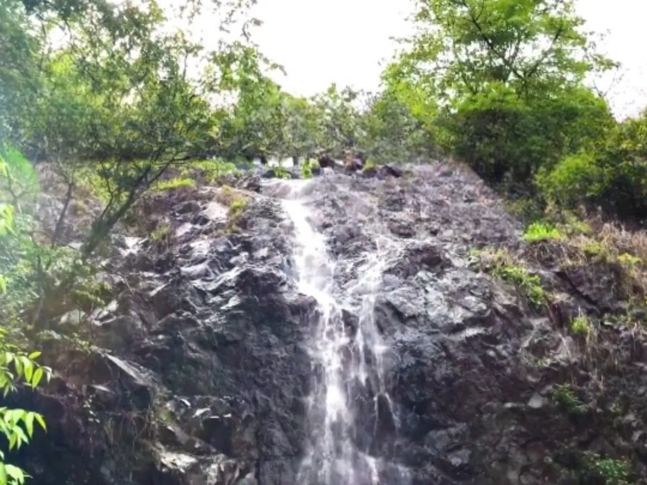 shreenagar waterfall mulund