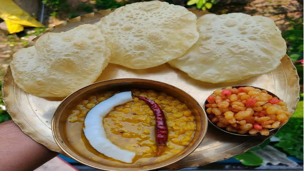 luchi Cholar Dal