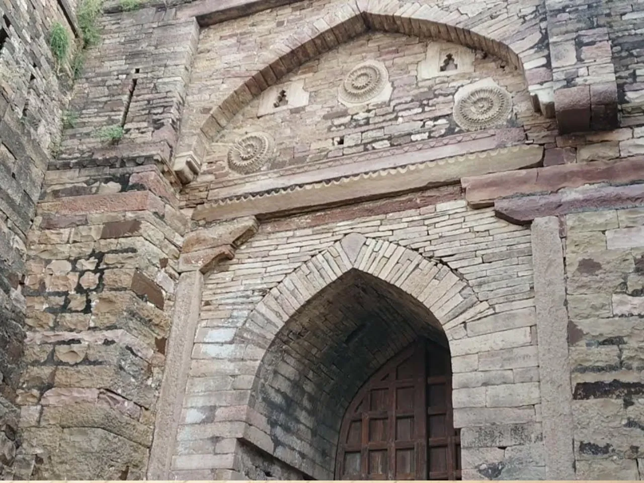 Khoni Darwaza 