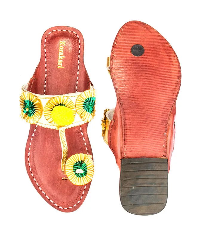 pom pom kolhapuri chappal for women