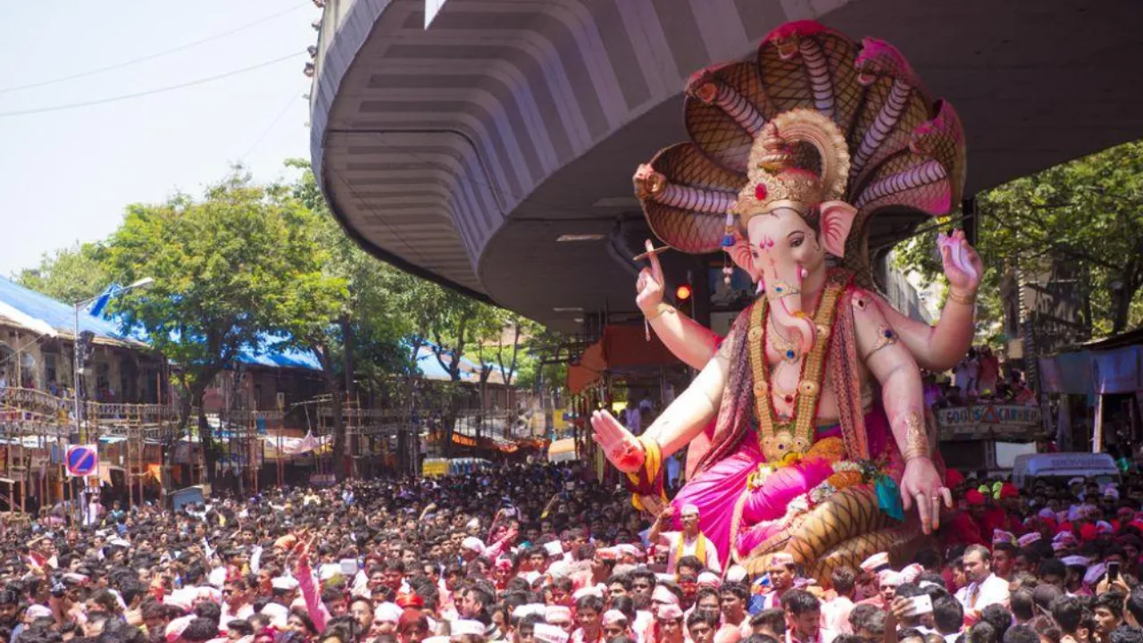 Story of Ganesh Visarjan