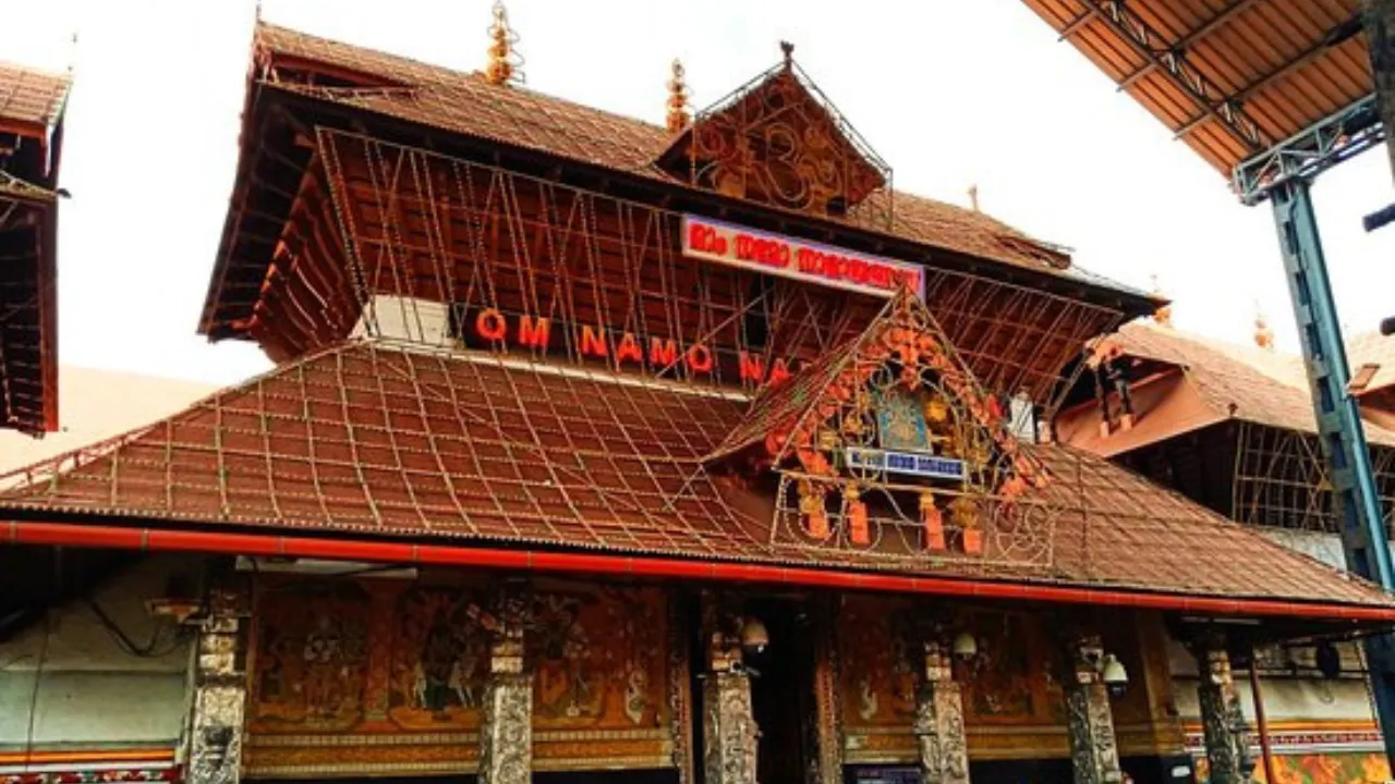 Guruvayur Sri Krishna Temple, Kerala