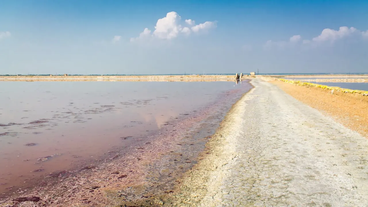 lake in rajasthan