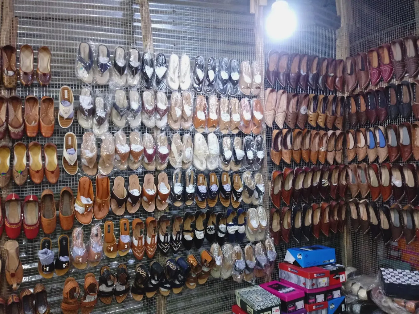 Kolhapuri Chappal