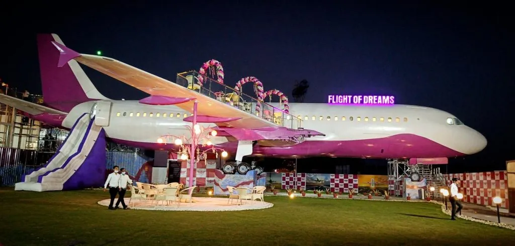 Gurgaon's airplane restaurant