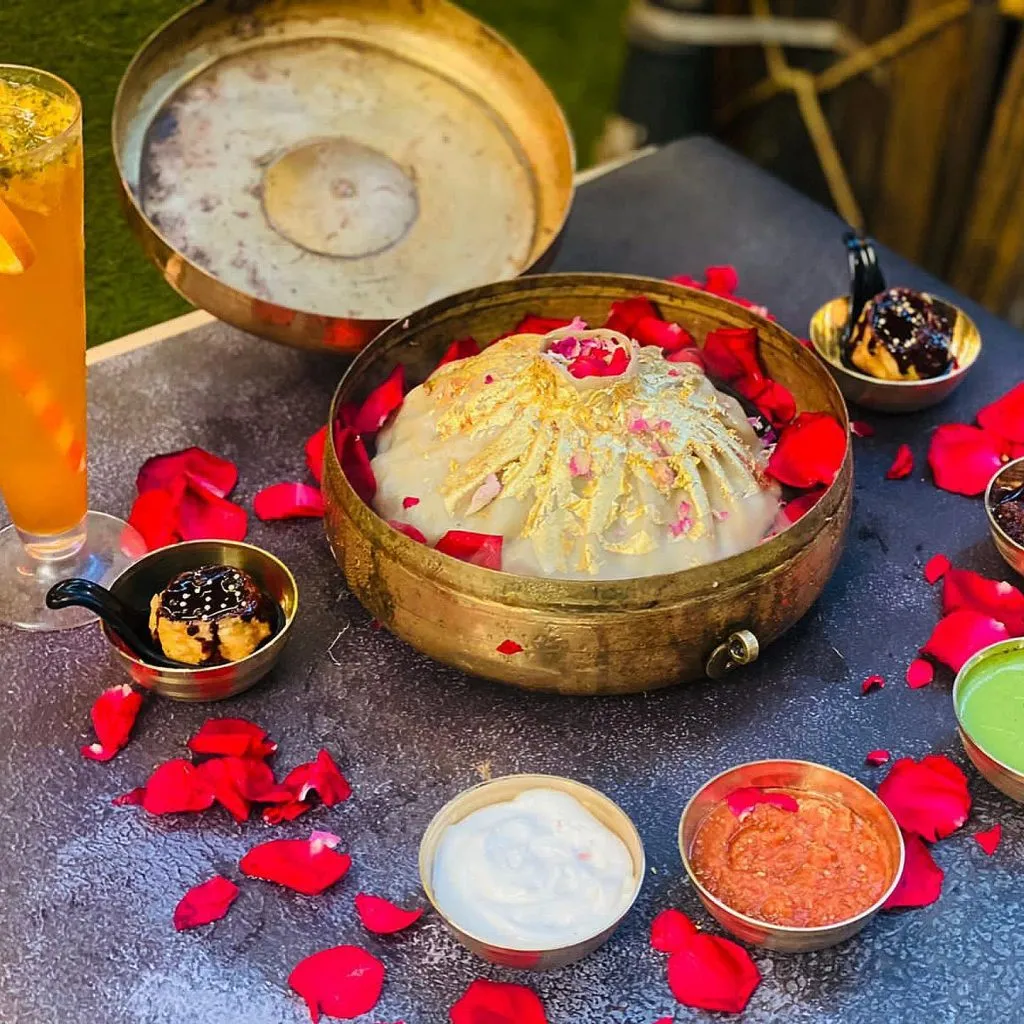 Bahubali gold momo