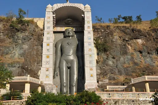 Tallest Tirthankar statues 