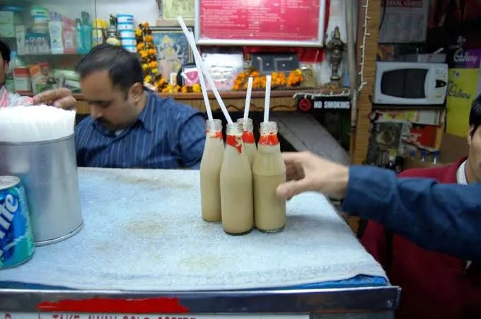 Janpath market