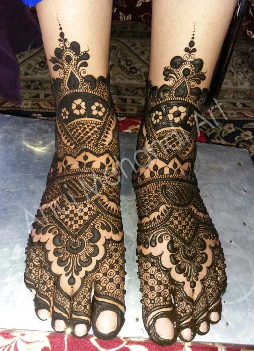 Henna artists in Delhi 